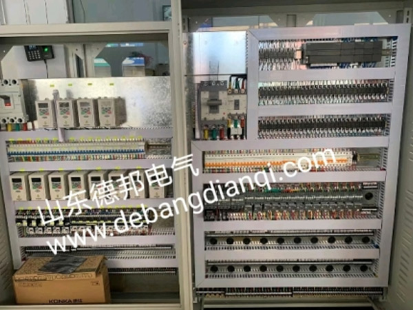  強(qiáng)電柜配線(xiàn)306